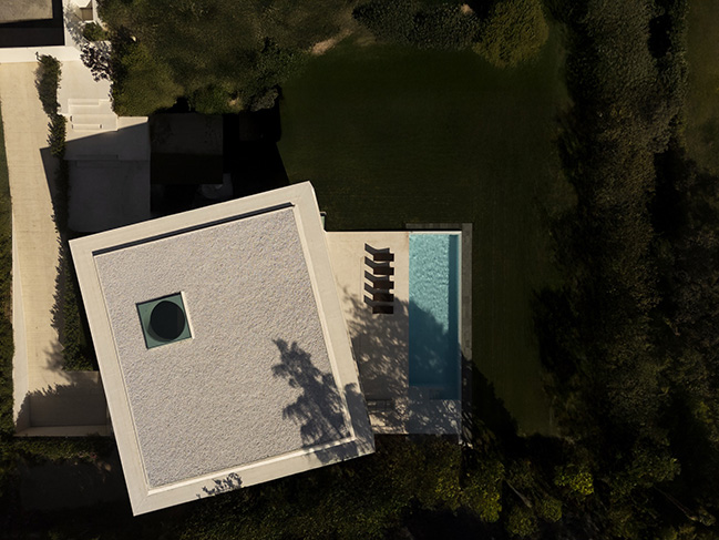 Villa Lavan by Fran Silvestre Arquitectos