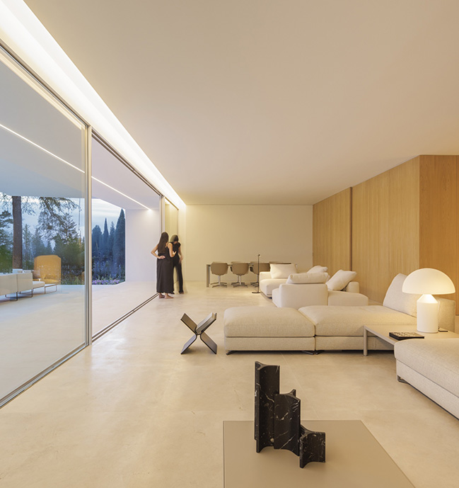 Villa Lavan by Fran Silvestre Arquitectos