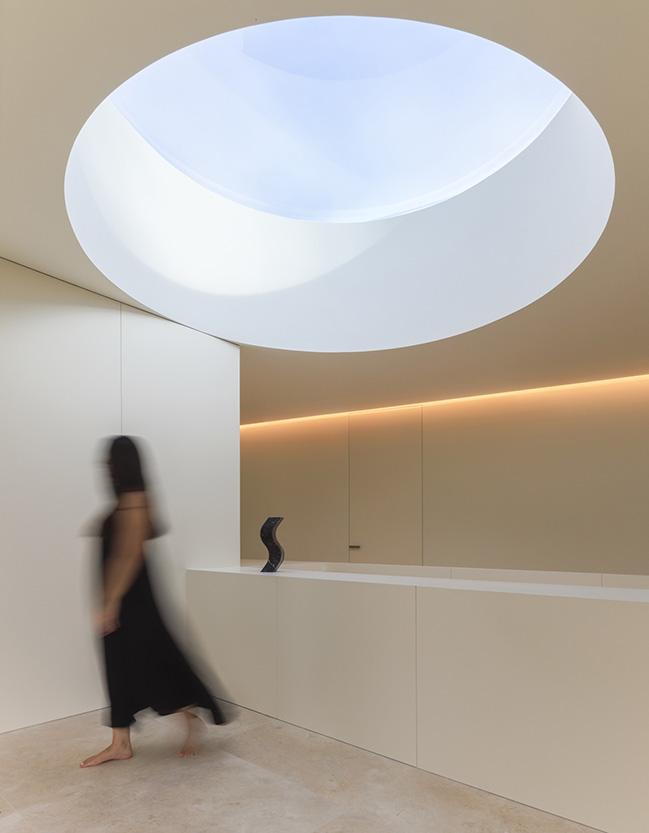 Villa Lavan by Fran Silvestre Arquitectos