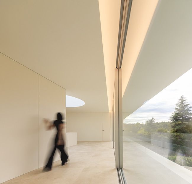 Villa Lavan by Fran Silvestre Arquitectos
