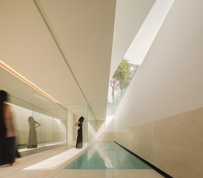 Villa Lavan by Fran Silvestre Arquitectos
