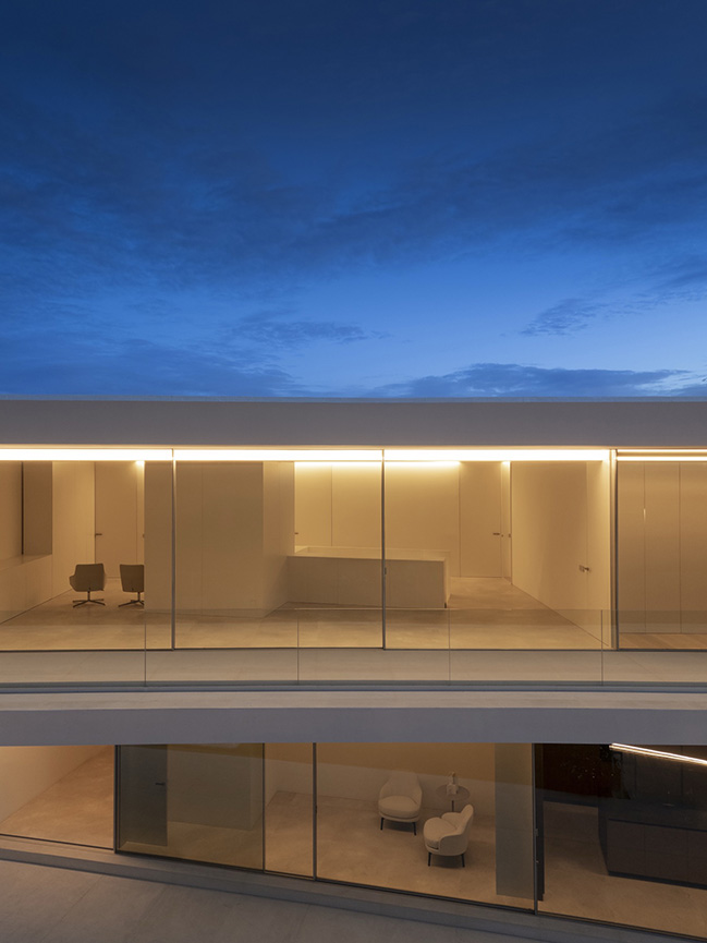 Villa Lavan by Fran Silvestre Arquitectos