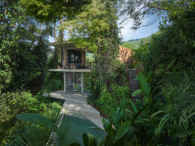 Studio House by Formafatal