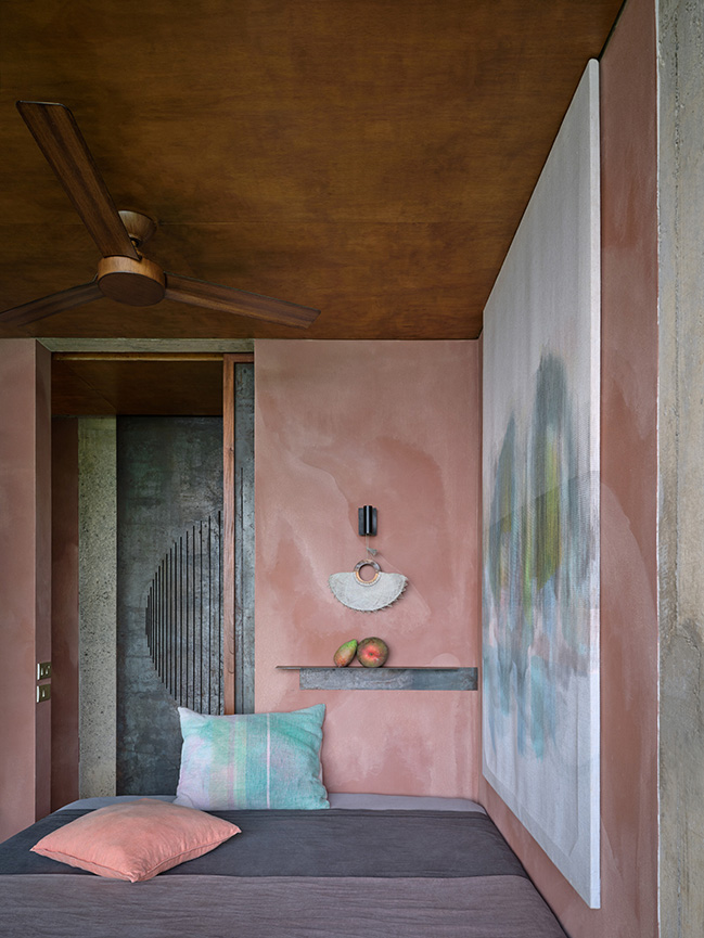 Studio House by Formafatal