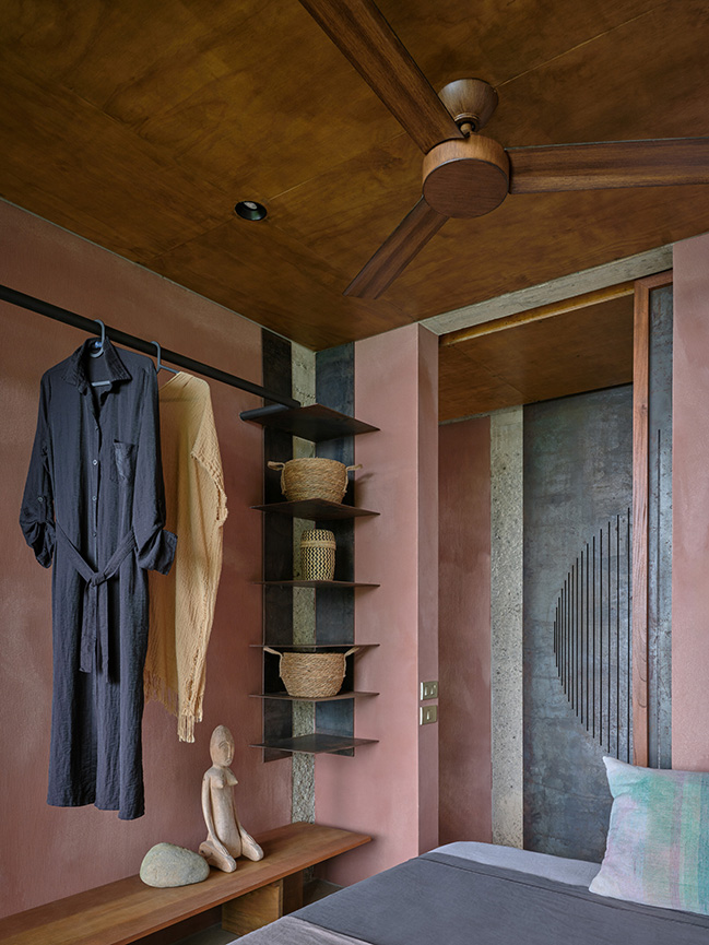 Studio House by Formafatal