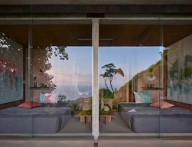 Studio House by Formafatal