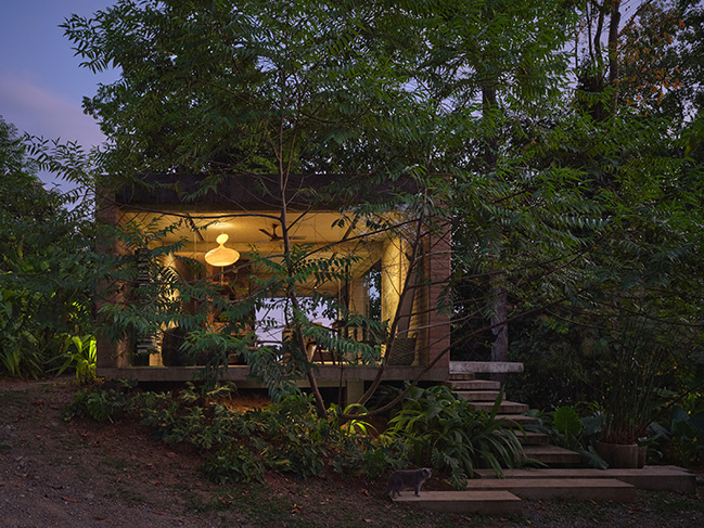 Studio House by Formafatal