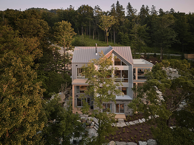 La Croix by Luc Plante architecture + design