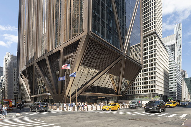 Foster + Partners-designed new global headquarters for JPMorganChase completed