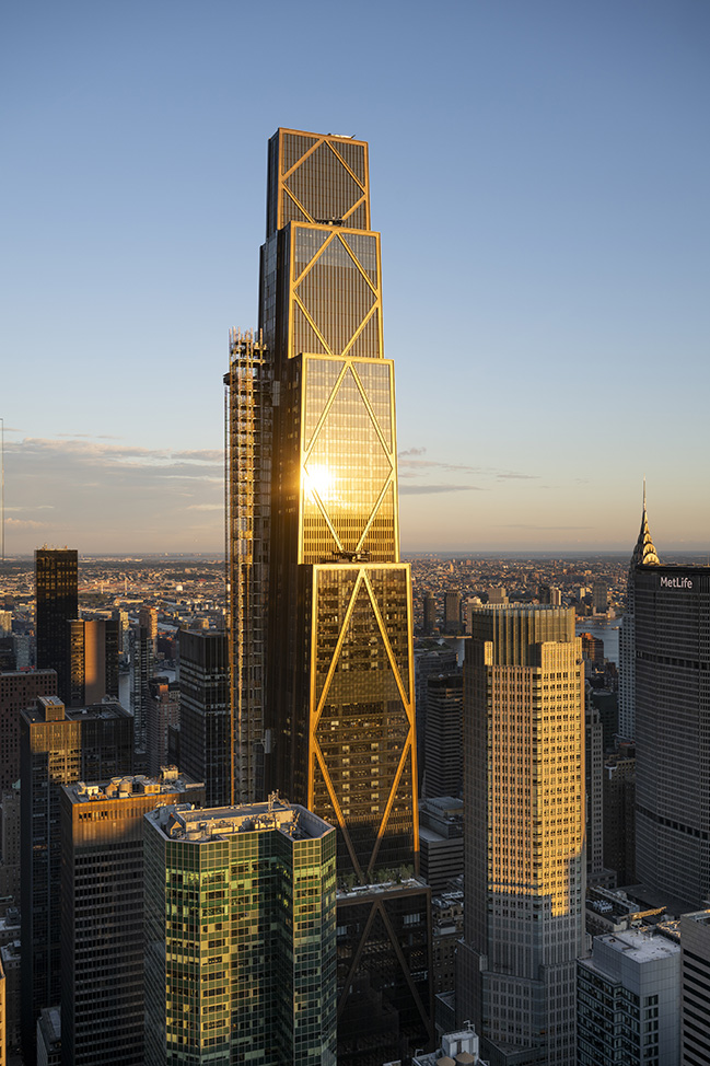 Foster + Partners-designed new global headquarters for JPMorganChase completed