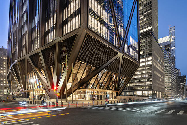 Foster + Partners-designed new global headquarters for JPMorganChase completed