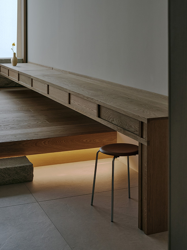 Layered Seoul by Listen Communication | A Quiet Sanctuary Above the City