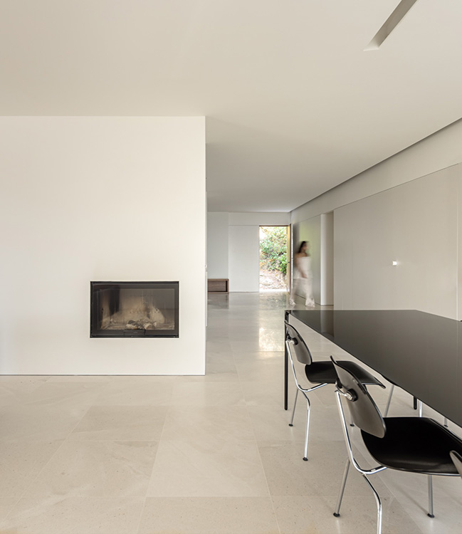 Mas Cadalt by Fran Silvestre Arquitectos