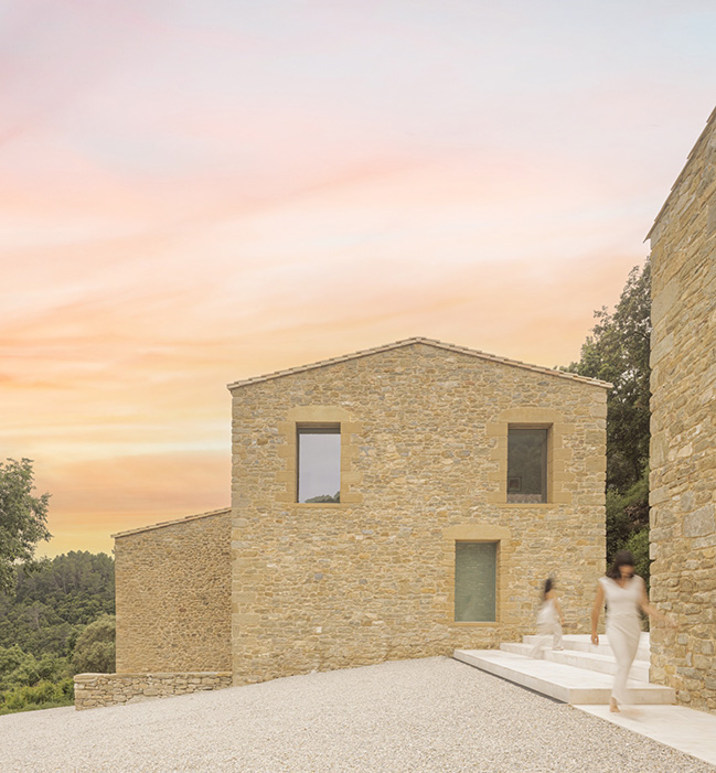 Mas Cadalt by Fran Silvestre Arquitectos
