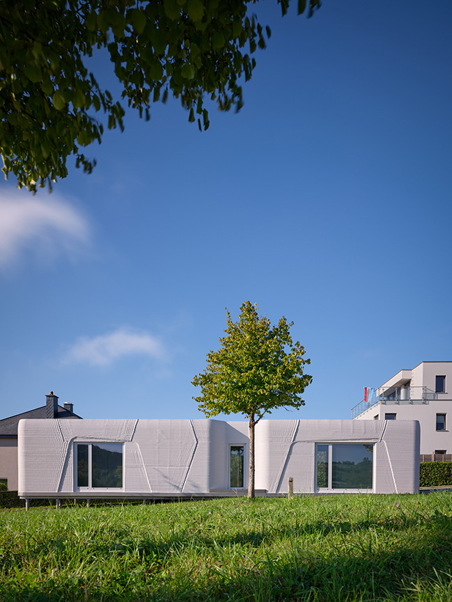 Tiny House LUX by ODA Architects + Coral Architects