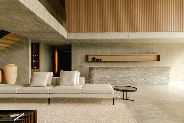 Tangram House by TETRO Architecture