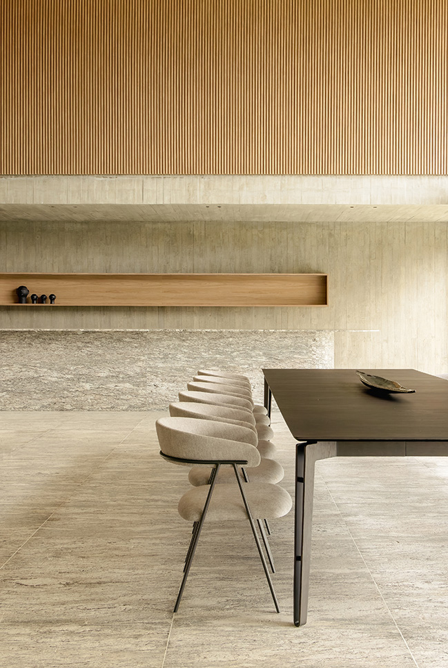 Tangram House by TETRO Architecture