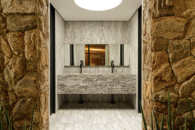 Tangram House by TETRO Architecture