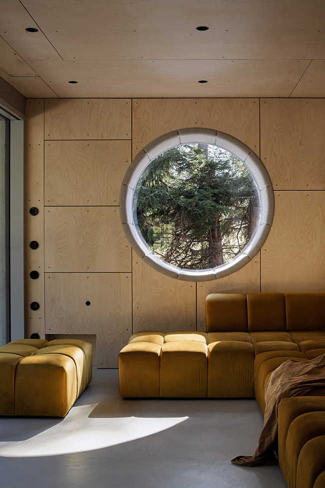 Borová Lada Cottage by Studio Plyš