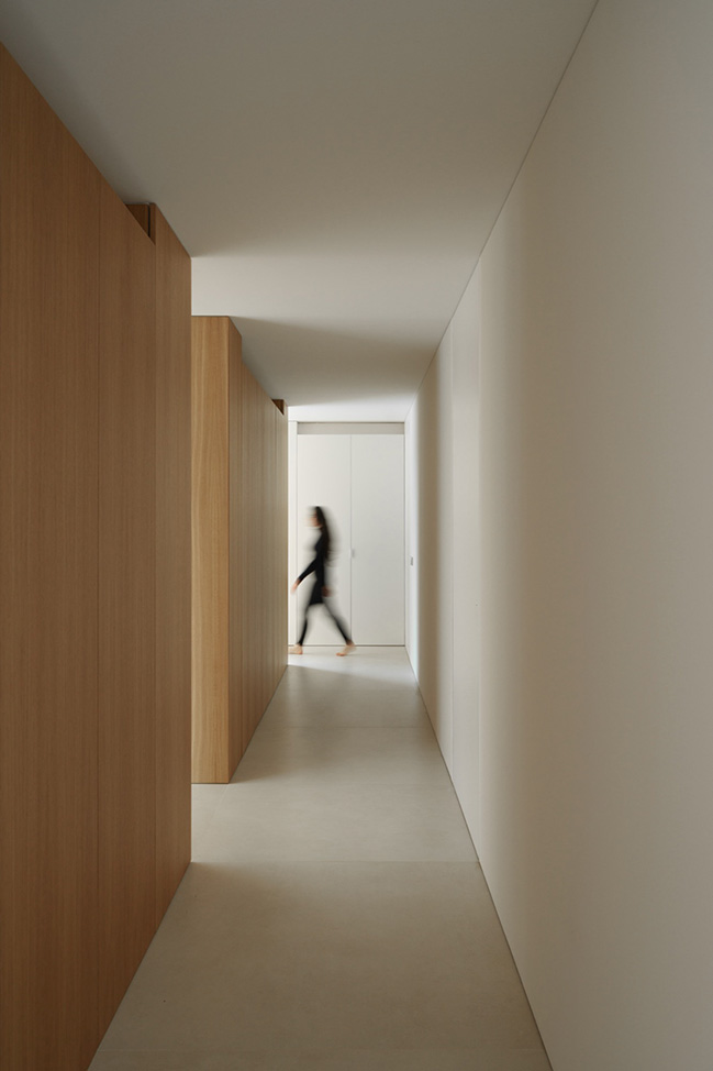 Cano House by Fran Silvestre Arquitectos