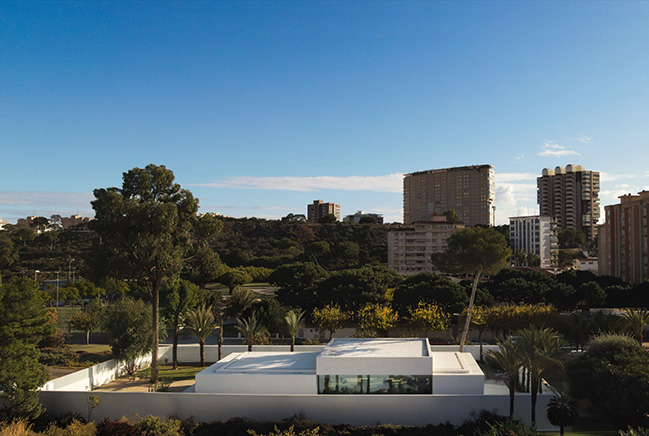 Cano House by Fran Silvestre Arquitectos