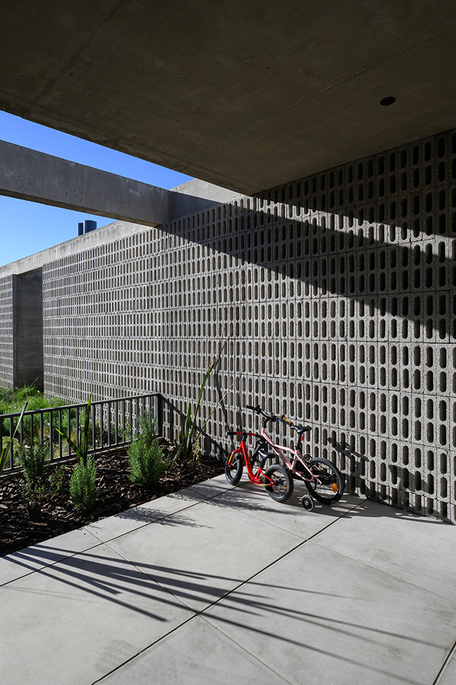 Gavión House by AR Arquitectos