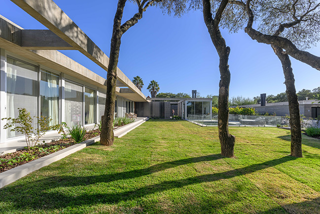 Gavión House by AR Arquitectos