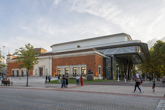 Bilbao Fine Arts Museum by Foster + Partners completes