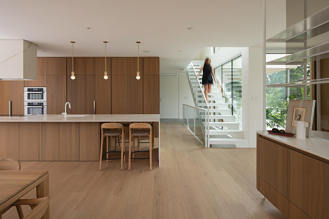 Japanese-Inspired Minimalist House in Montreal / MU Architecture