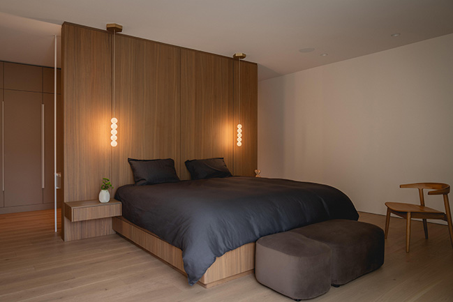 Japanese-Inspired Minimalist House in Montreal / MU Architecture
