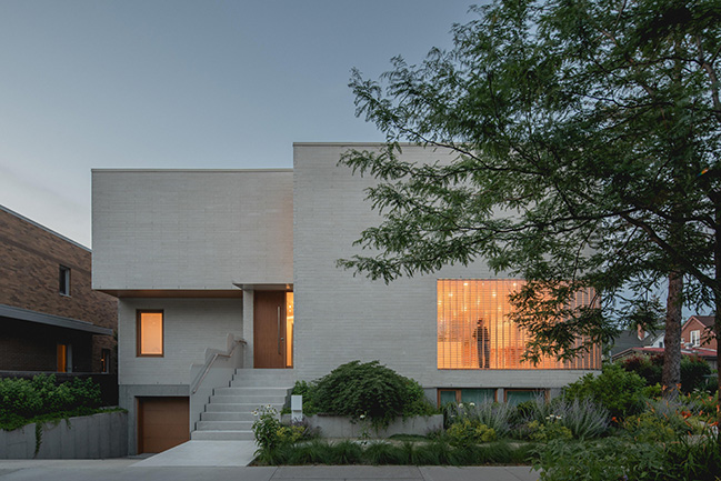 Japanese-Inspired Minimalist House in Montreal / MU Architecture