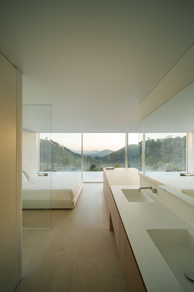 House in Ibiza by Fran Silvestre Arquitectos