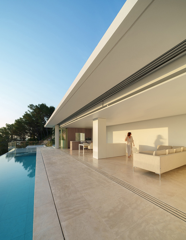 House in Ibiza by Fran Silvestre Arquitectos