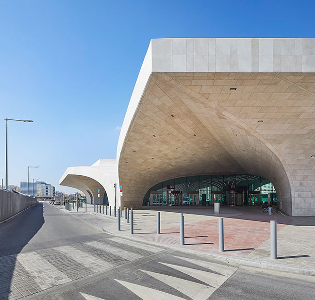 The First Sations on Doha Metro Network by UNStudio completed