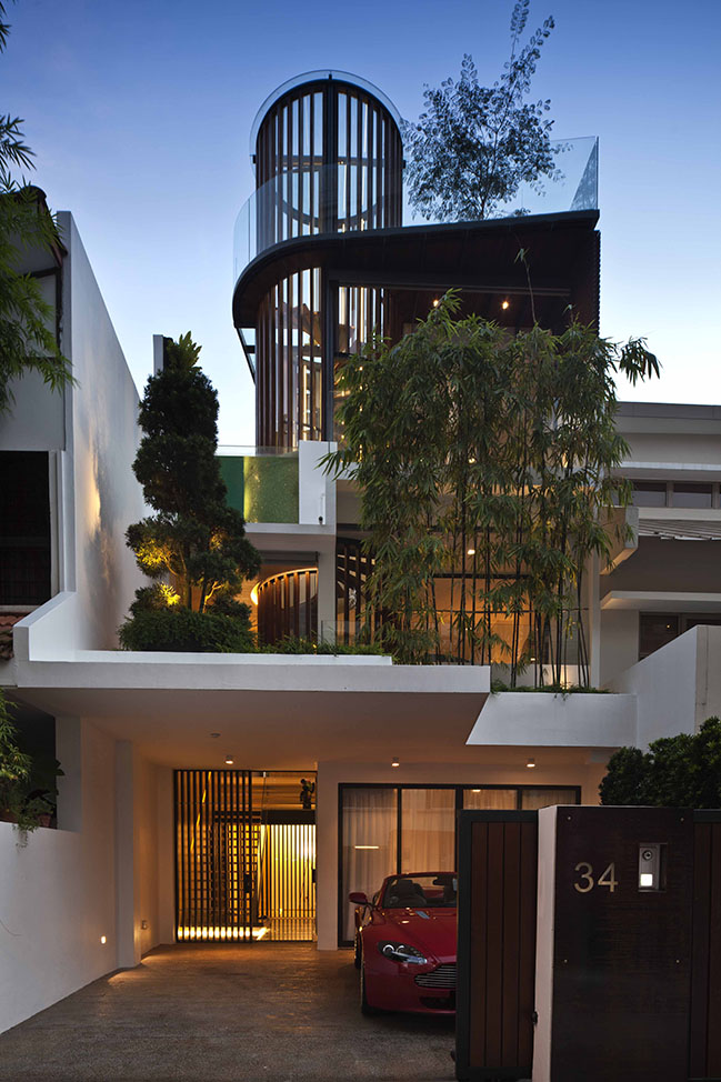 San House by Aamer Architects